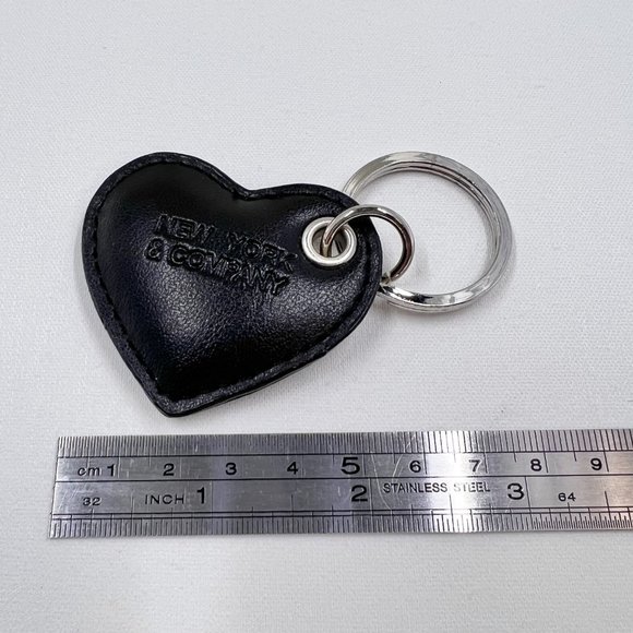 NWOT - New York & Company – Black Leather Bubble Heart Keychain - Picture 2 of 4